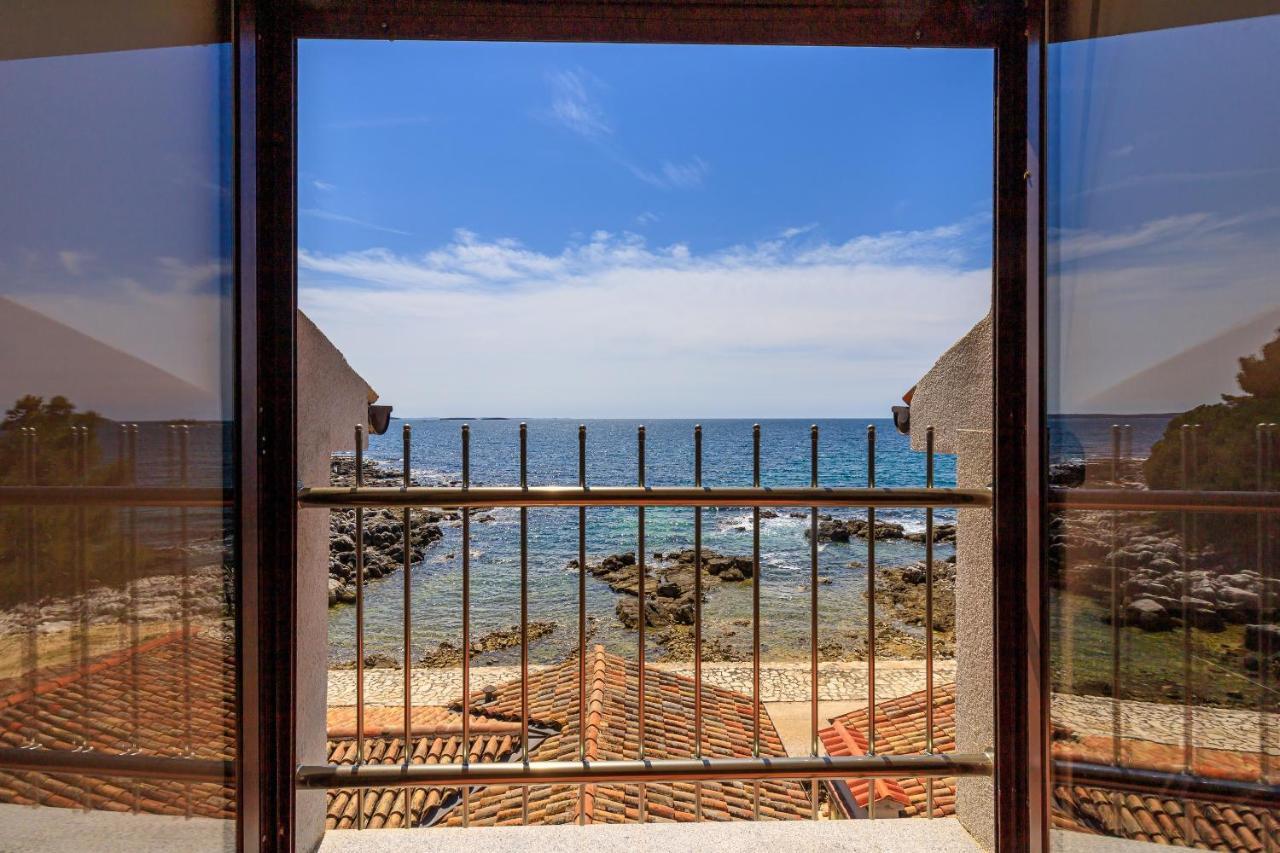 Cuvi Beach Apartments Ровинь Экстерьер фото