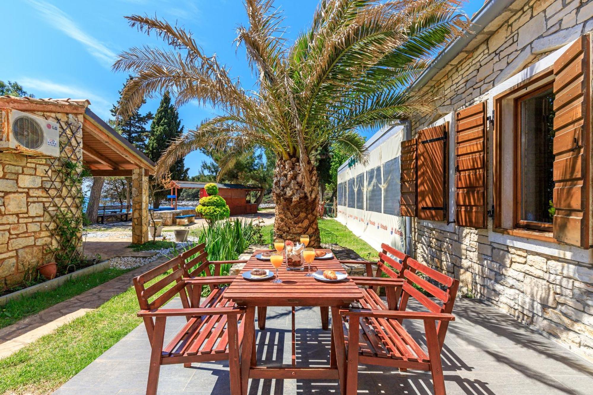 Cuvi Beach Apartments Ровинь Номер фото