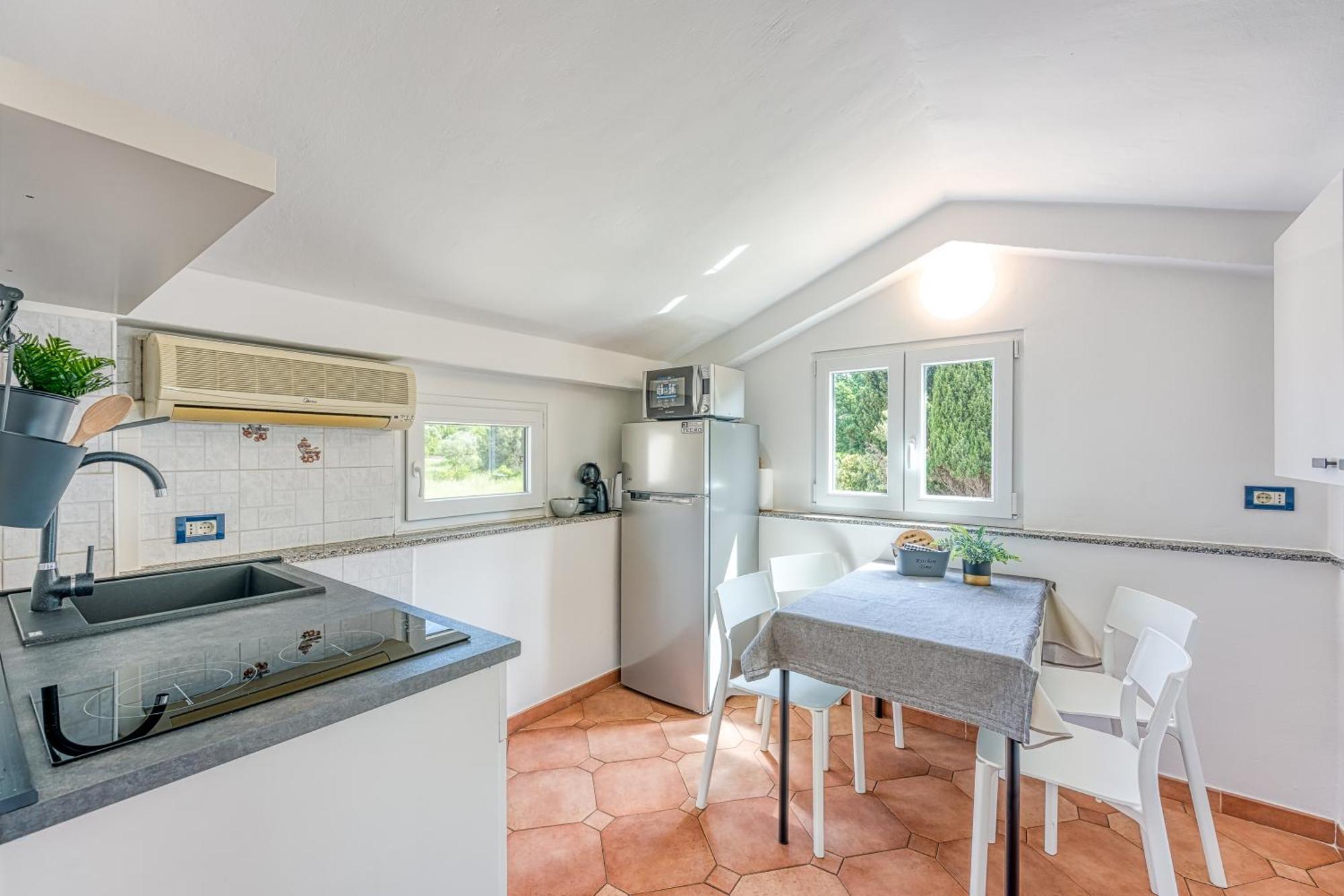 Cuvi Beach Apartments Ровинь Экстерьер фото